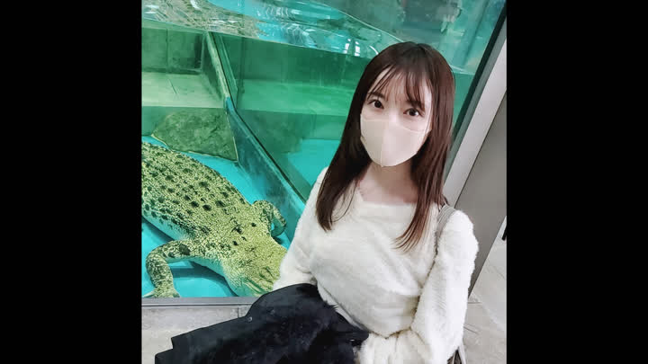 FC2-2608344 【初撮影！！】美大に通う僕の元教え子と水族館デート・・・経験浅く震える21歳現◯美大生の美白な身体に2回中出し！！（長編）